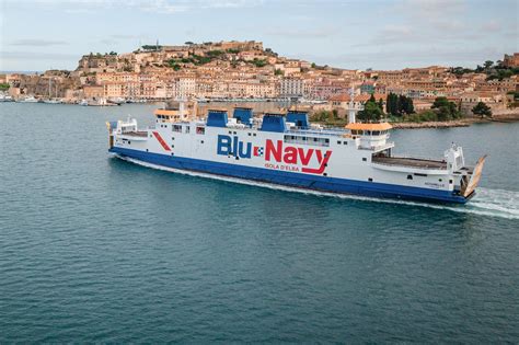 foto di blu navy - traghetti isola d'elba